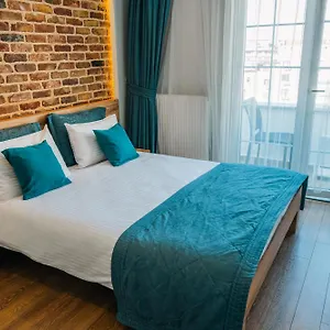 https://taksim-santa-lucia.istanbul-turkeyhotels.com